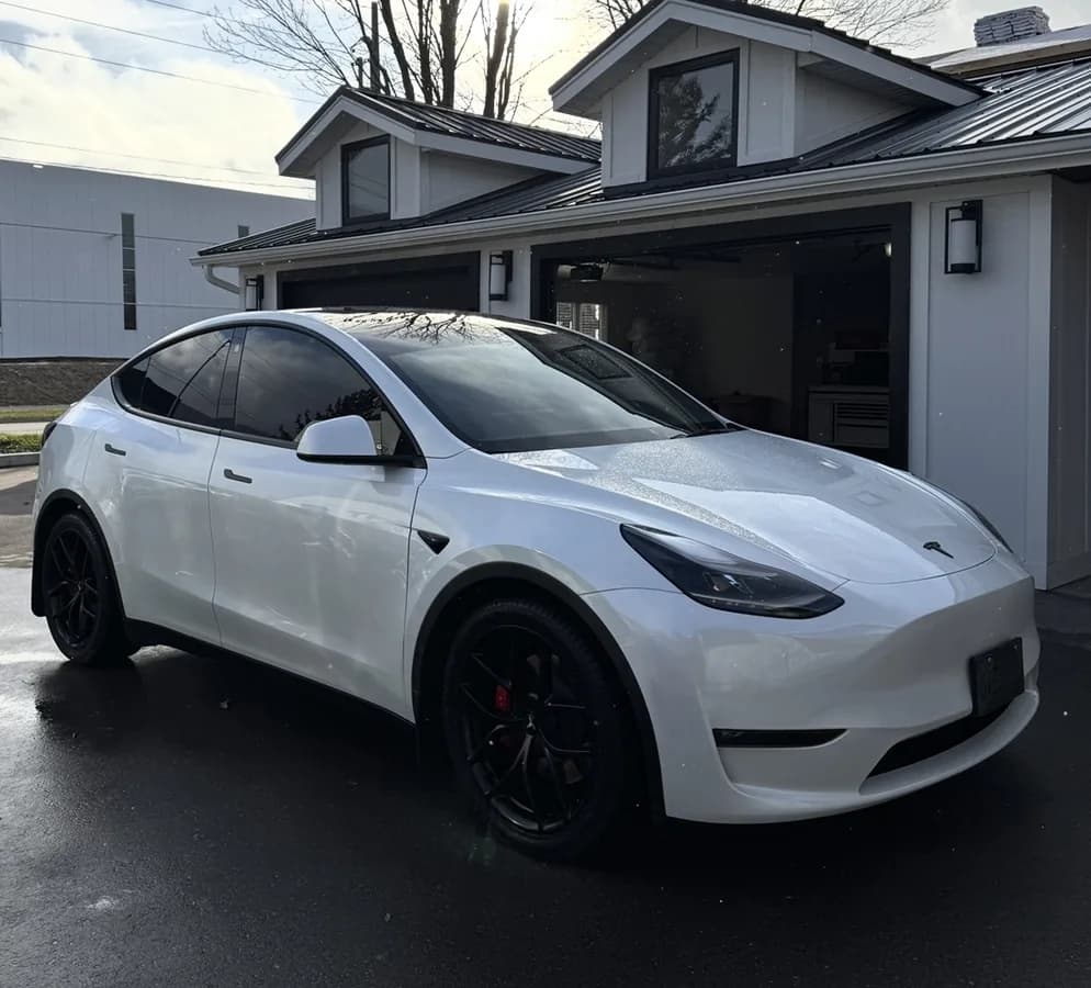 White Tesla before and after detailing result